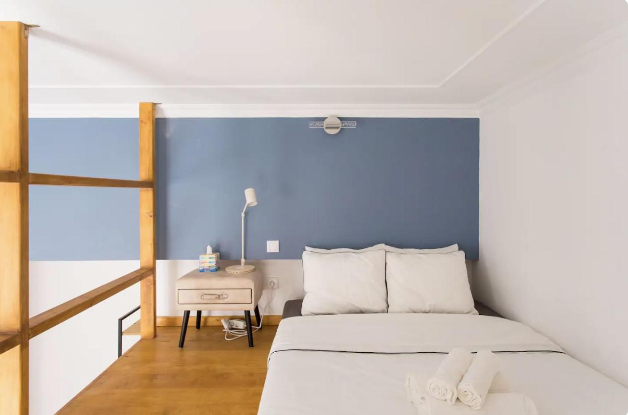 Beautiful 3-Story House In Chiado With A 40M² Private Terrace Apartman Lisboa Kültér fotó