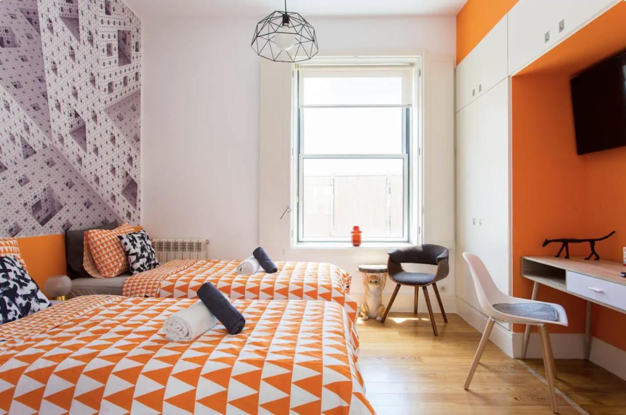 Beautiful 3-Story House In Chiado With A 40M² Private Terrace Apartman Lisboa Kültér fotó